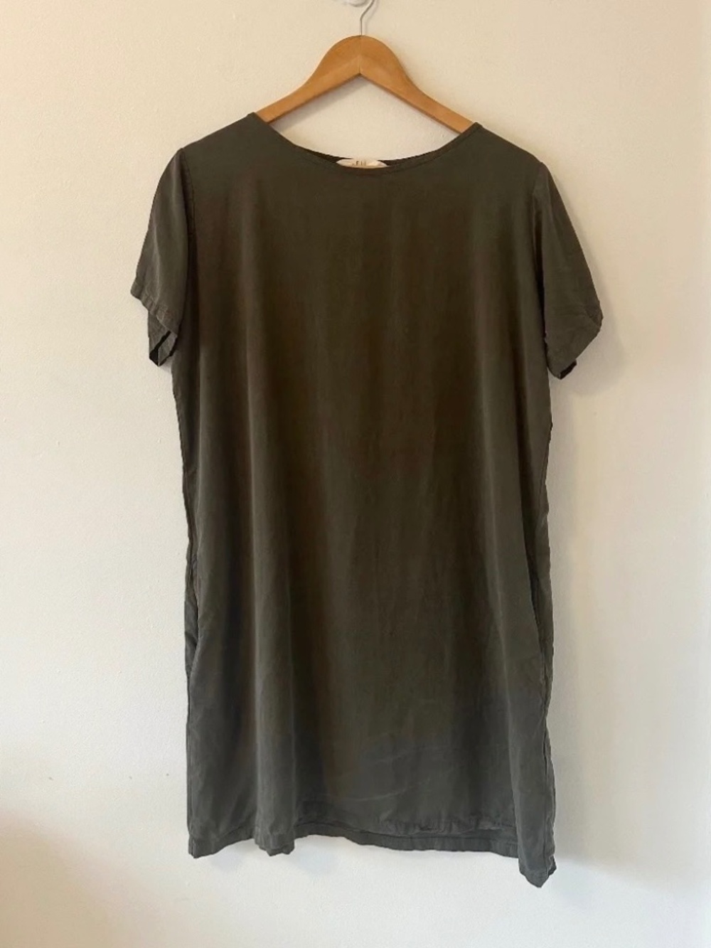Sotela Original Pocket Cocoon Dress in Olive Green | Size 2
